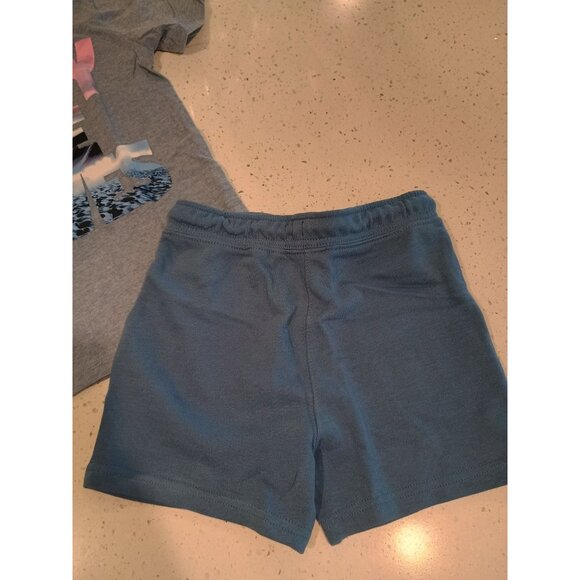 Graphic short sets Size 7 and 10 - Picture 3 of 7